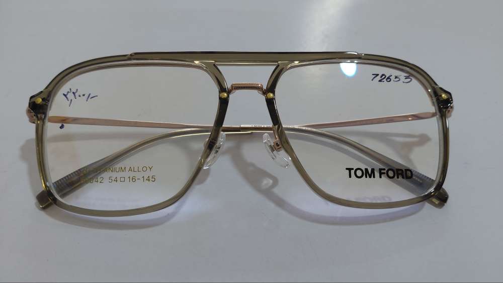 TOM FORD