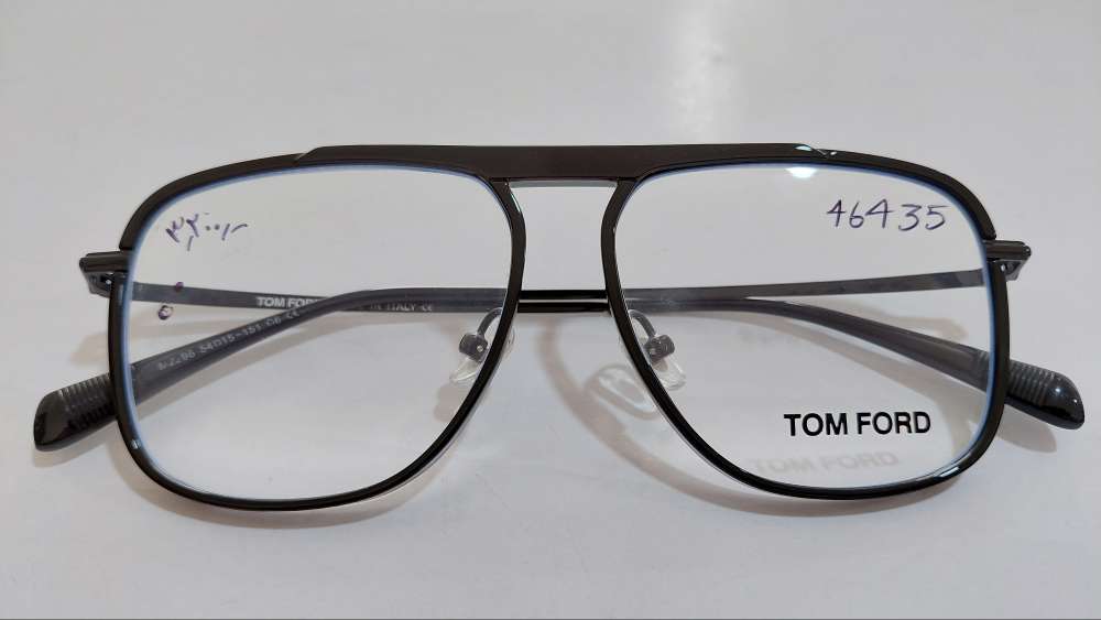 TOM FORD