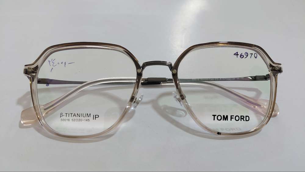 TOM FORD