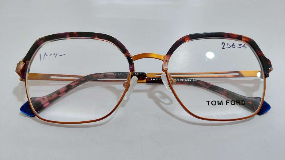 TOM FORD