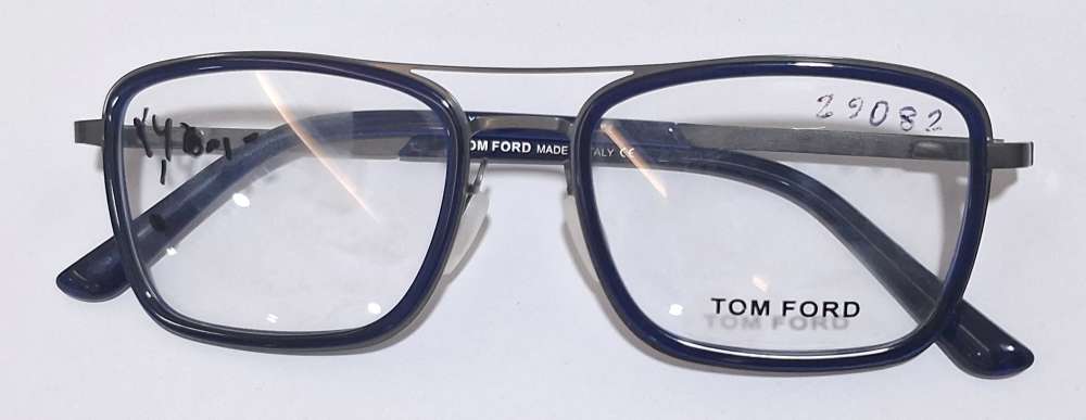 فلزی TOMFORD